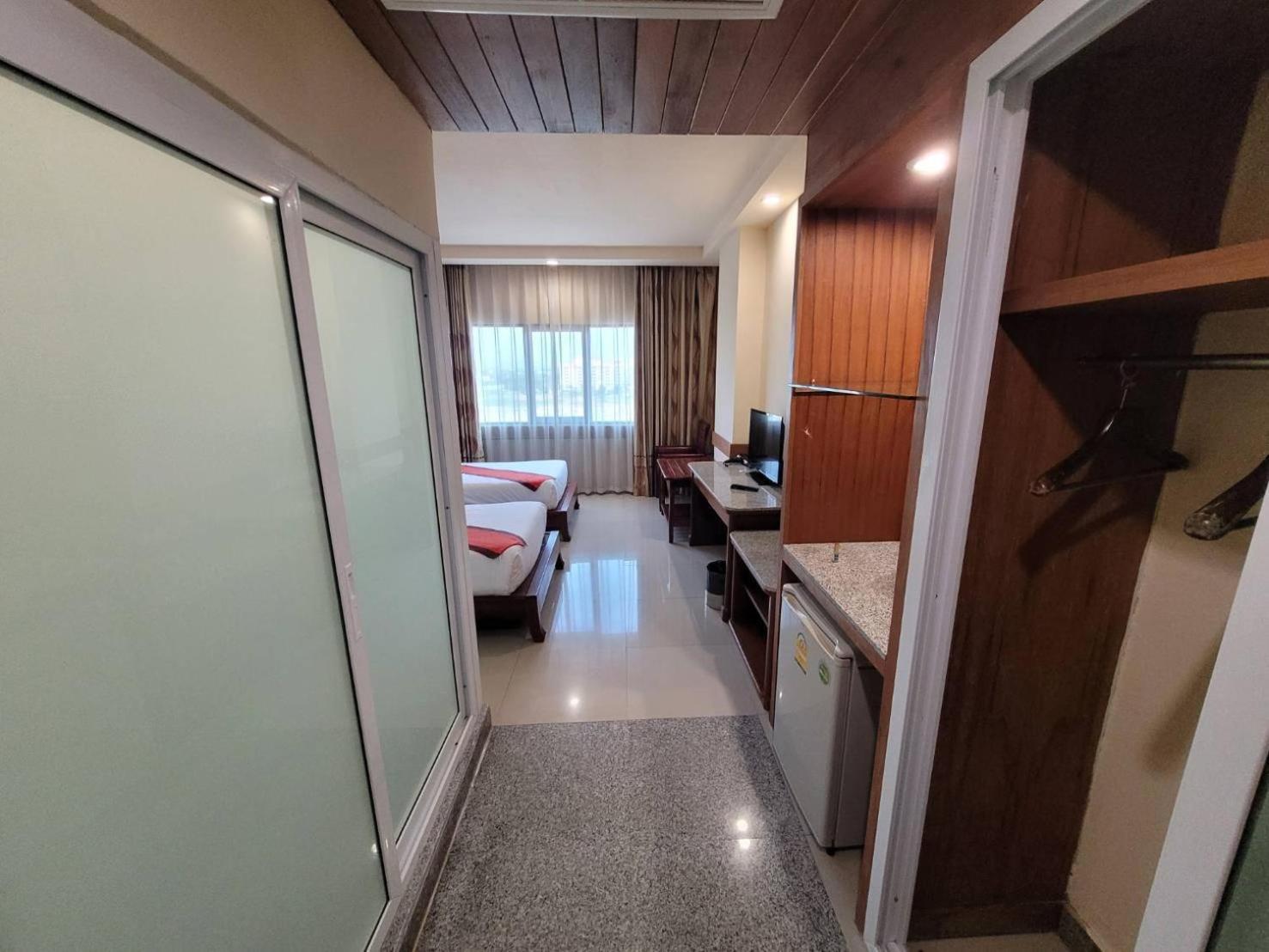 Ease Jomtien Hotel מראה חיצוני תמונה