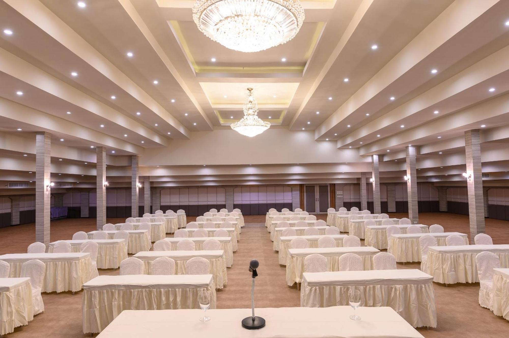 Ease Jomtien Hotel מראה חיצוני תמונה