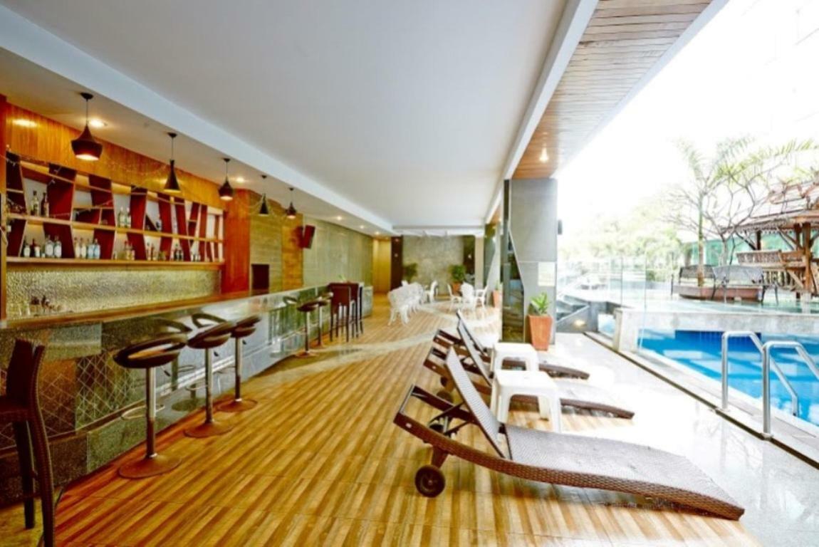 Ease Jomtien Hotel מראה חיצוני תמונה